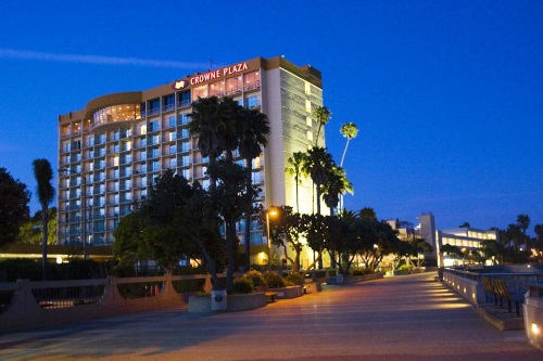 Crowne Plaza Ventura Beach Hotel Crowne Plaza Ventura Beach Hotel